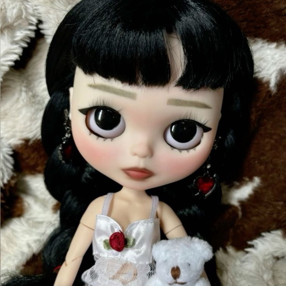 Meet your Posher, Jada